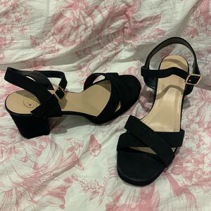 NWOT Chunky Suede Black Heels